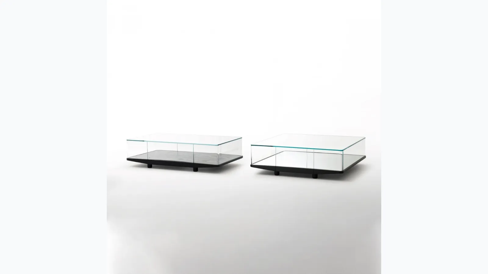 Tavolino espositore Collector di Glas Italia