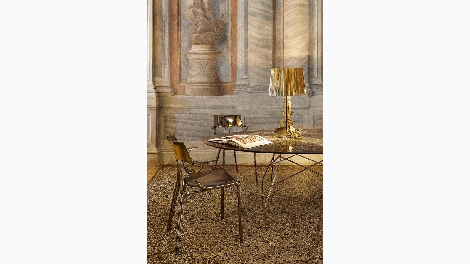 Lampada da tavolo Bourgie Metal Gold di Kartell