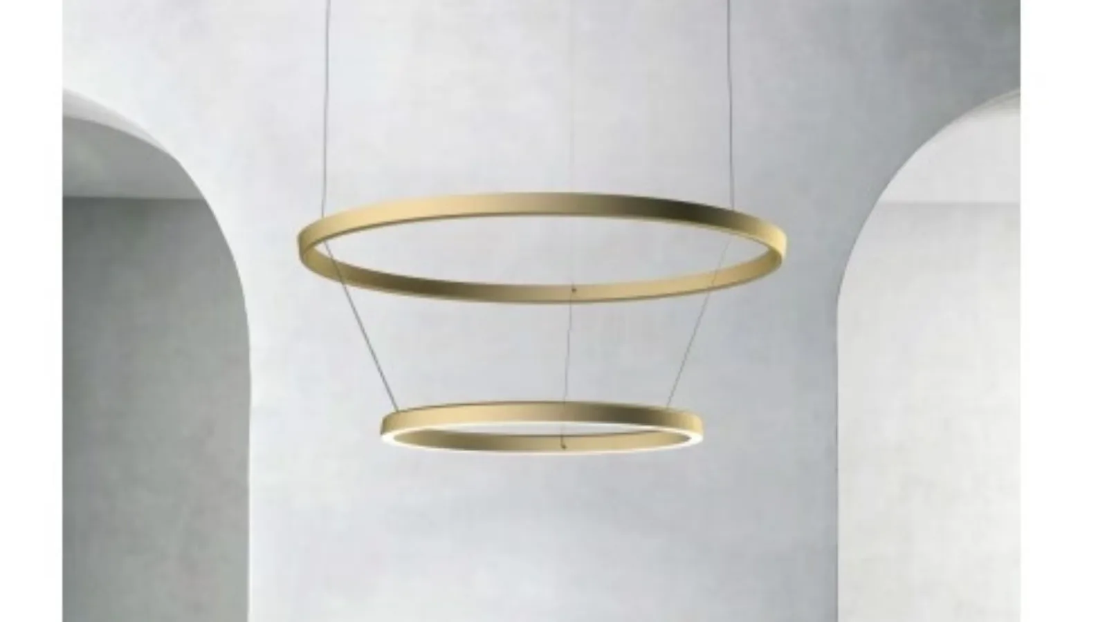 Lampada a sospensione a forma circolare, leggera, in alluminio finitura ottone Compendium Circle di Luceplan