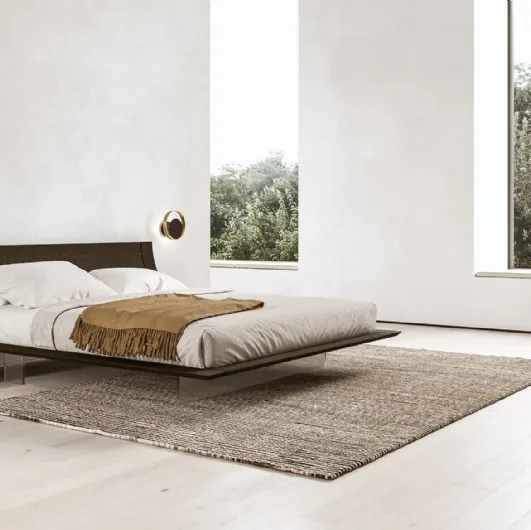 Letto di design Aqua in essenza rovere seppia con testiera di Presotto