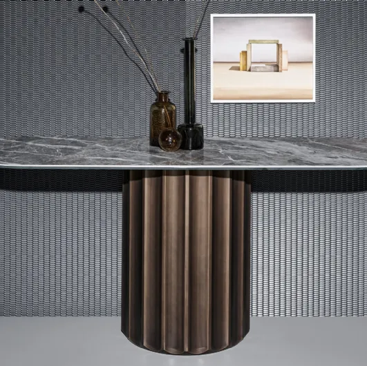 Mobile ingresso di design Dorian Console con top in ceramica e base in poliuretano di Bonaldo