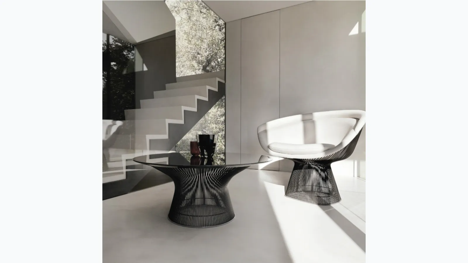 Poltroncina in tessuto Bianco e metallo Platner Lounge Chair di Knoll