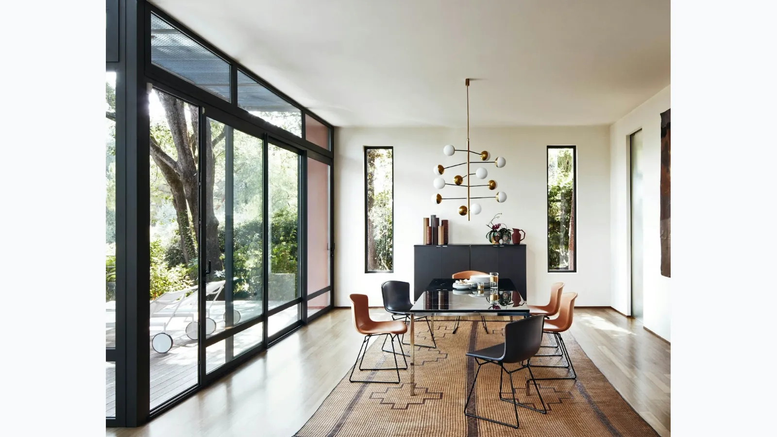 Sedia Bertoia Leather di Knoll