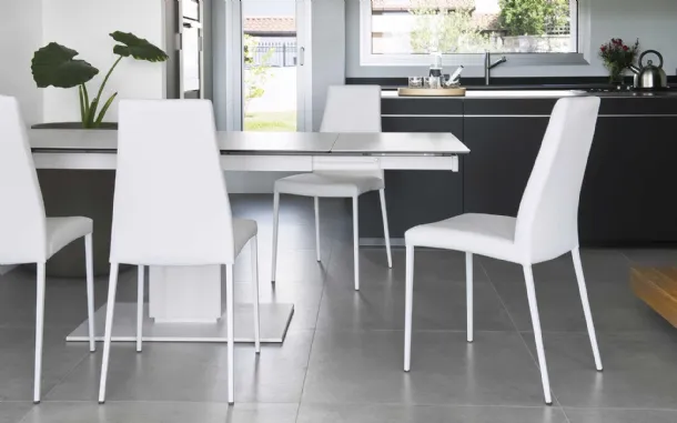 Sedia imbottita Aida di Calligaris