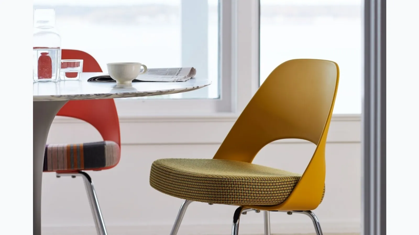 Sedia Saarinen Executive Chair Plastic di Knoll