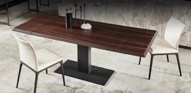 Tavolo allungabile con base in metallo e piano in legno Elvis Wood Drive di Cattelan Italia