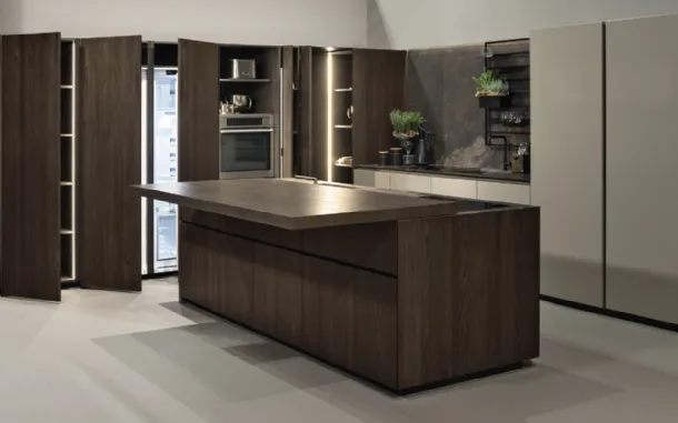 Cucina Design con isola e penisola in laccato opaco e legno Giza 10 di Maistri