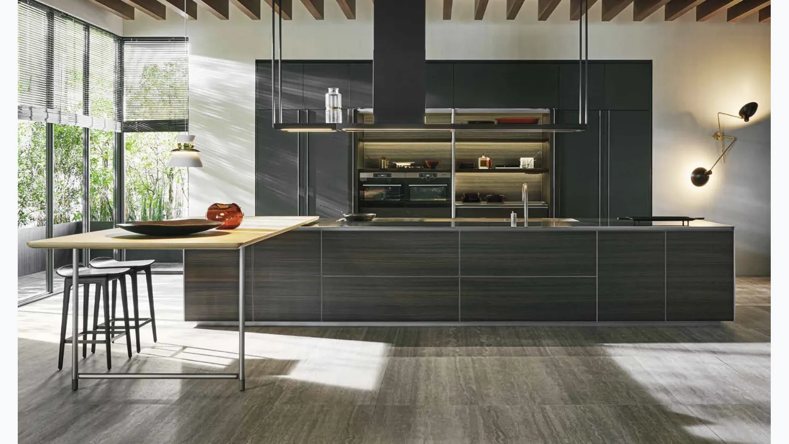 Cucina Design con isola HiLine 6 Frame Door in Eucalipto di Molteni & C