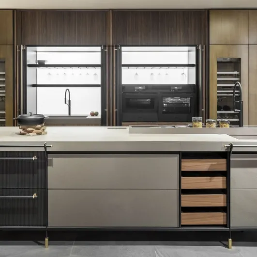 Cucina Design con isola Swing Canossa in legno e gres di Scic