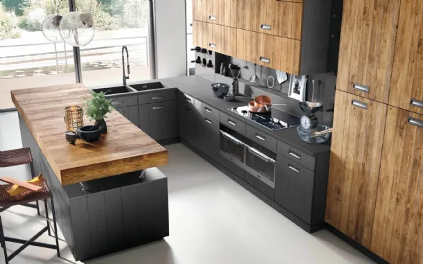 Cucina Moderna con penisola Lab 40 in legno laccato e spazzolato di Marchi