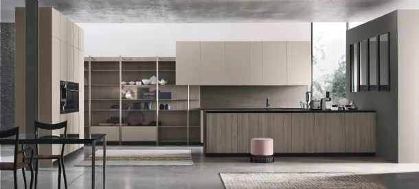 Cucina Moderna in laccato opaco con penisola in Rovere Grey Natural v08 di Stosa