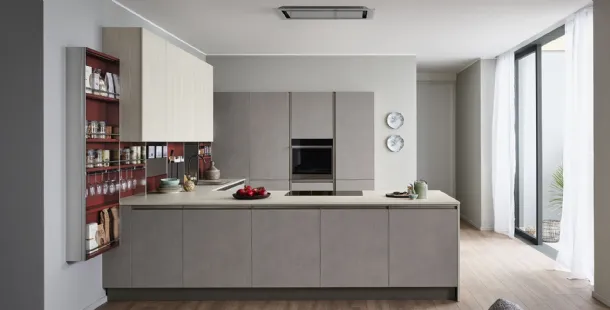 Cucina Moderna Start Time Presa 07 con penisola in finitura Graffiato scuro e Play Rovere chiaro di Veneta Cucine