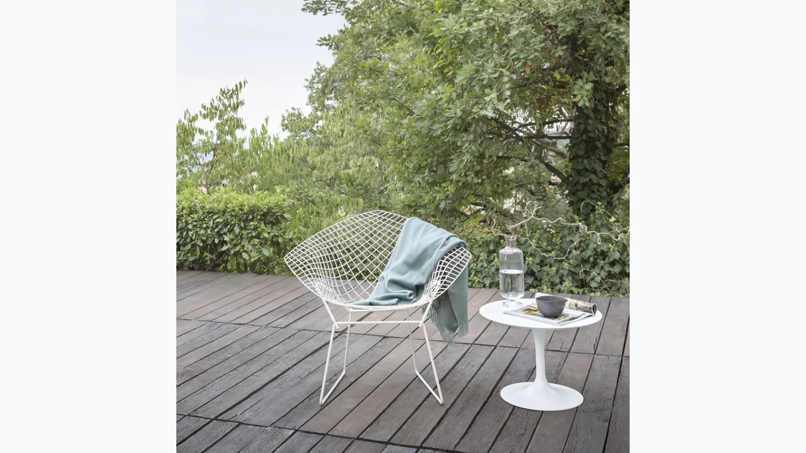 Poltroncina da giardino Bertoia Diamond Chair di Knoll