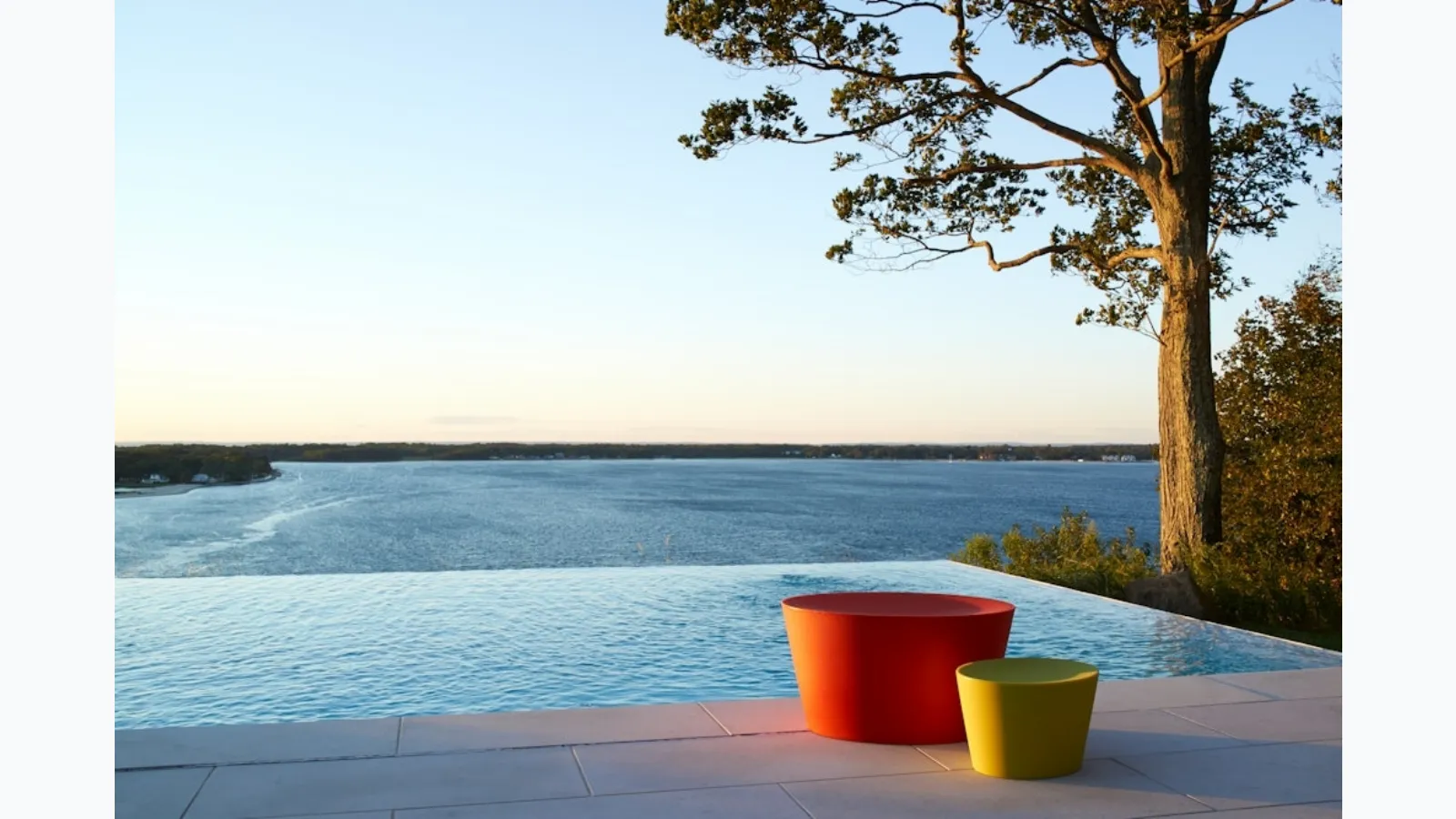 Pouf Maya Lin Stone di Knoll